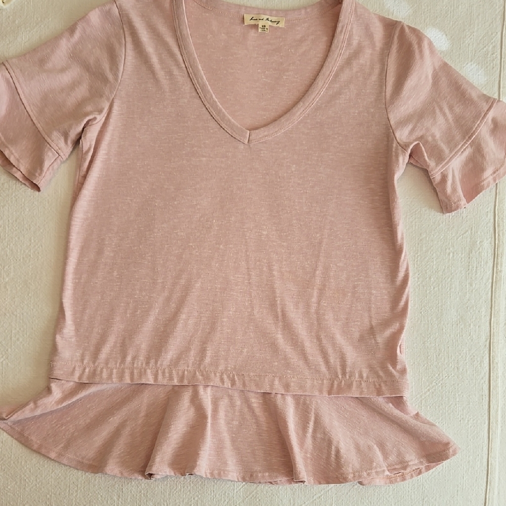 Women's Pink V-Neck Ruffle Hem Top